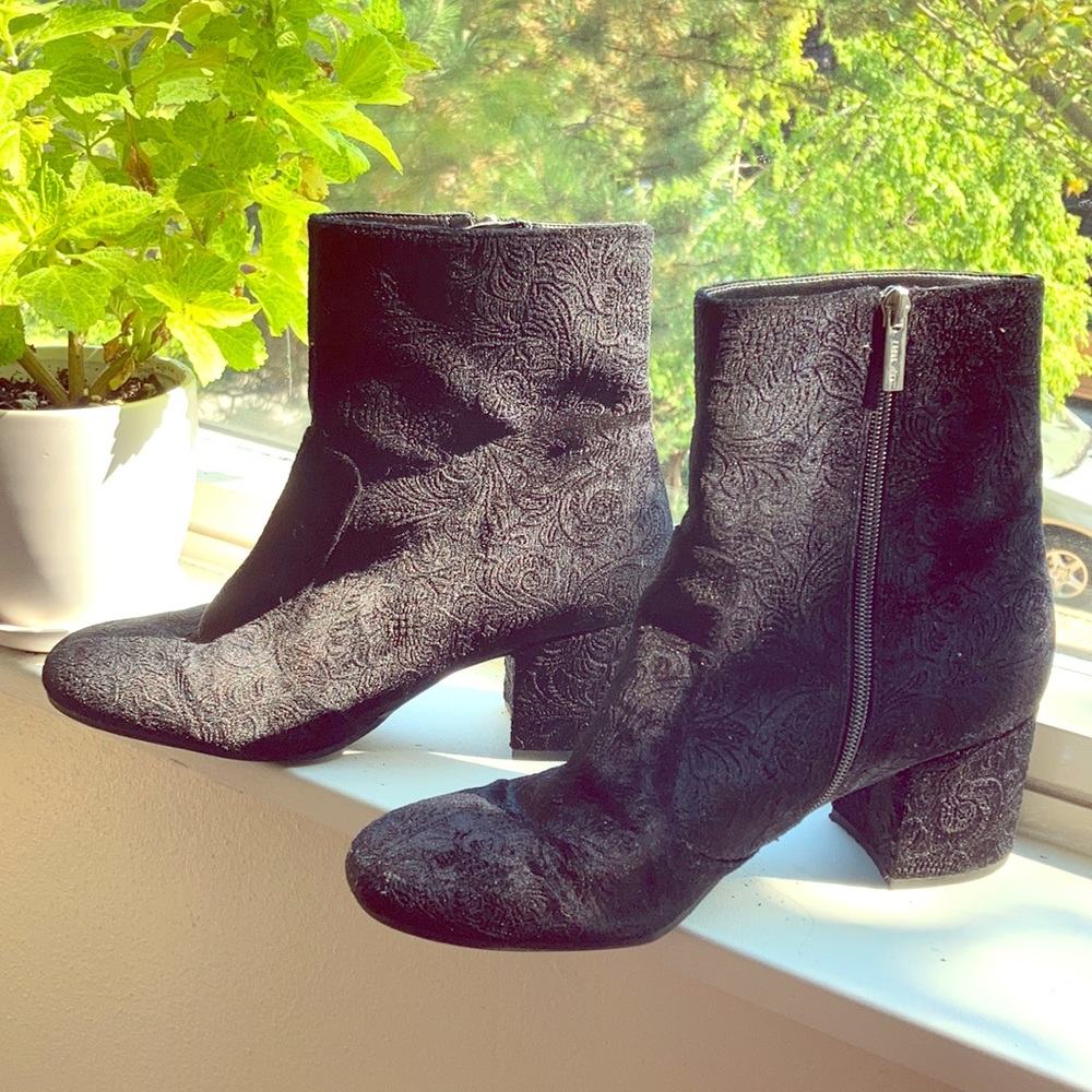 black velvet boots